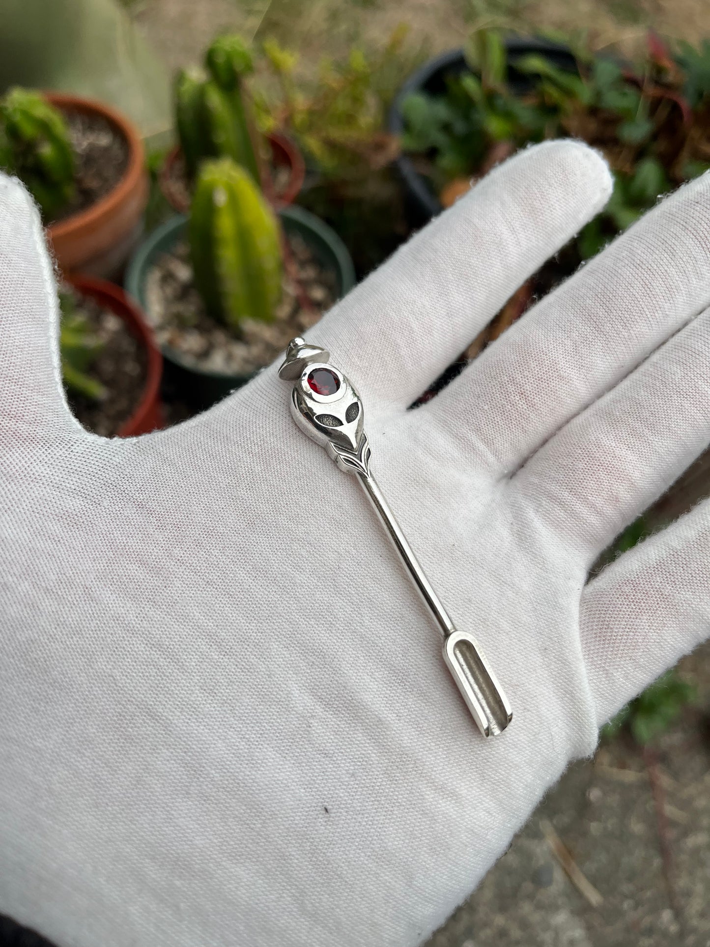 Alien Snuff Device
