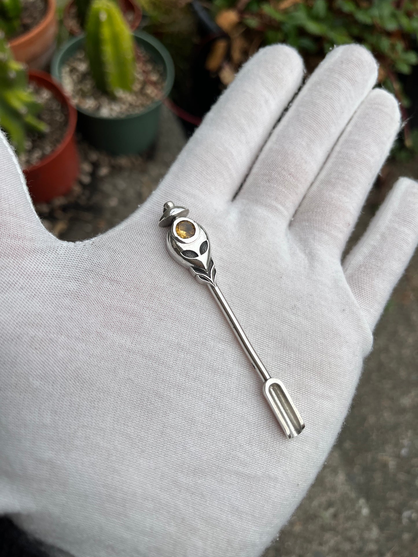 Alien Snuff Device